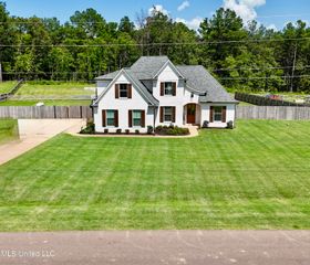 14259 Hidden Loop, Byhalia, MS 38611