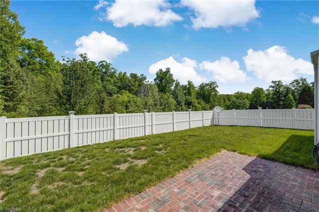 205 Heritage Hill Drive, Jamestown, NC 27282