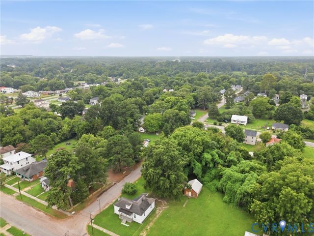 32 Elm St, Petersburg, VA 23803