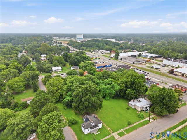 32 Elm St, Petersburg, VA 23803