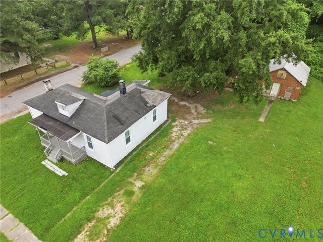 32 Elm St, Petersburg, VA 23803