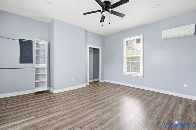 32 Elm St, Petersburg, VA 23803
