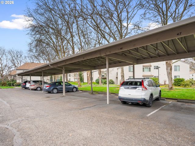 10217 Sw TRAPPER Ter, Beaverton, OR 97008