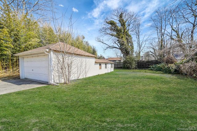 129 Bay Avenue, Patchogue, NY 11772