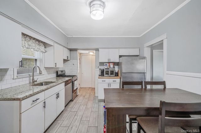 129 Bay Avenue, Patchogue, NY 11772