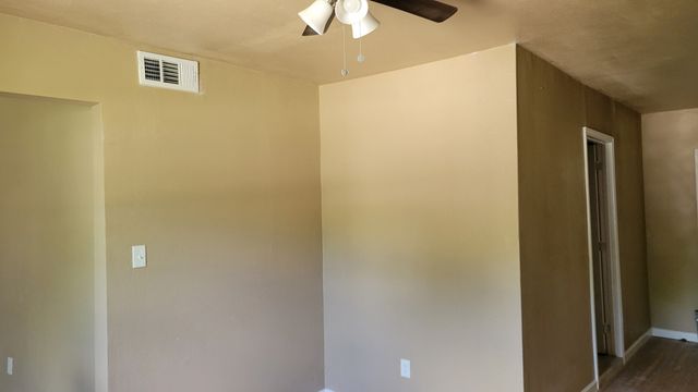 4660 Lois Street, Fort Worth, TX 76119