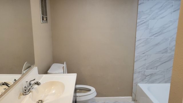 4660 Lois Street, Fort Worth, TX 76119