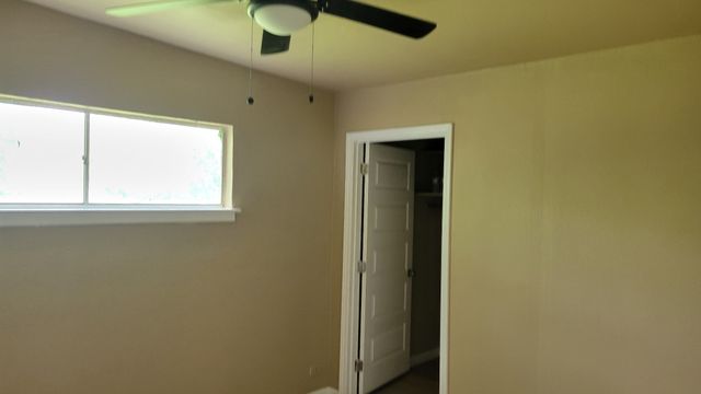 4660 Lois Street, Fort Worth, TX 76119