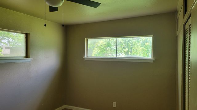 4660 Lois Street, Fort Worth, TX 76119