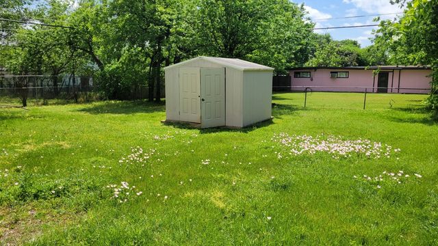 4660 Lois Street, Fort Worth, TX 76119