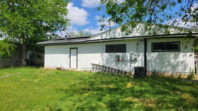 4660 Lois Street, Fort Worth, TX 76119