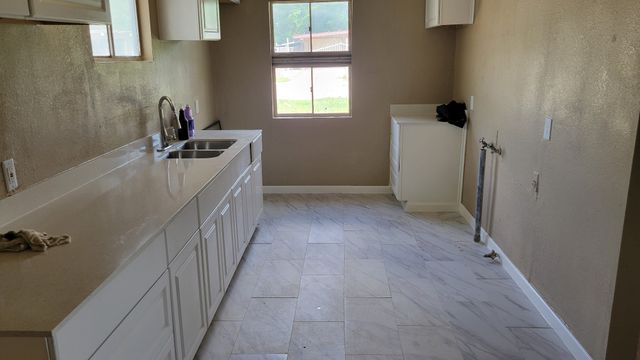 4660 Lois Street, Fort Worth, TX 76119