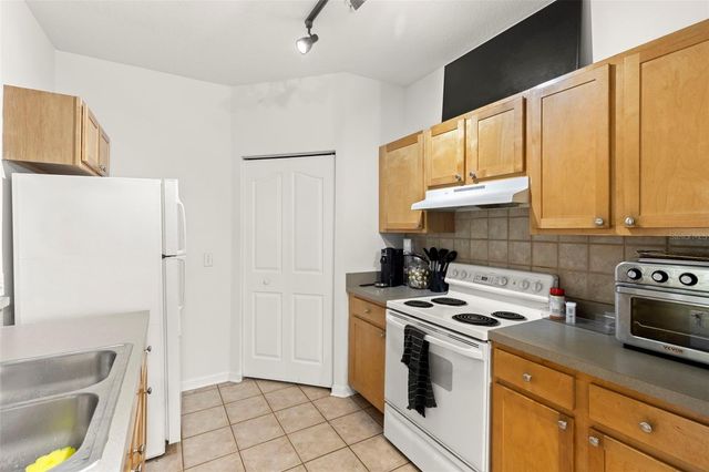 4207 S DALE MABRY HIGHWAY 6213, Tampa, FL 33611