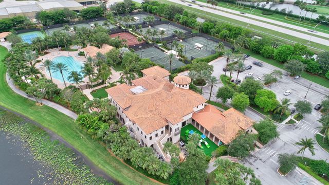 17936 Villa Club Way, Boca Raton, FL 33496