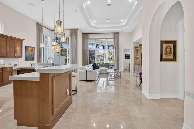 17936 Villa Club Way, Boca Raton, FL 33496