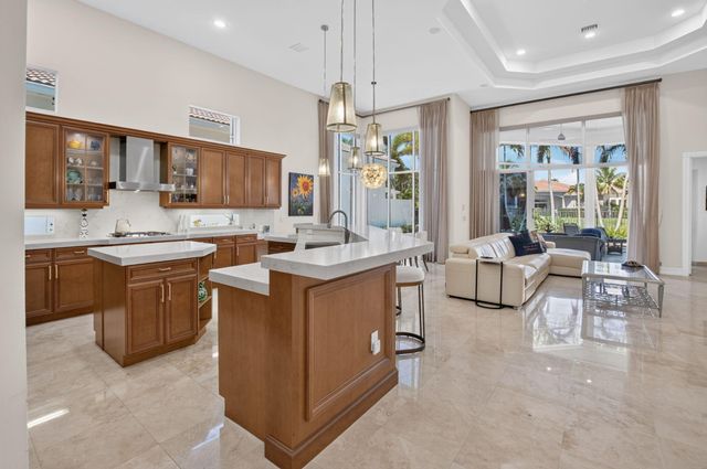17936 Villa Club Way, Boca Raton, FL 33496