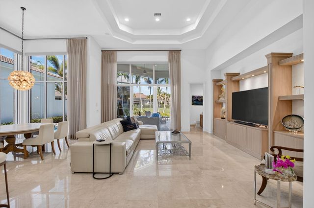 17936 Villa Club Way, Boca Raton, FL 33496