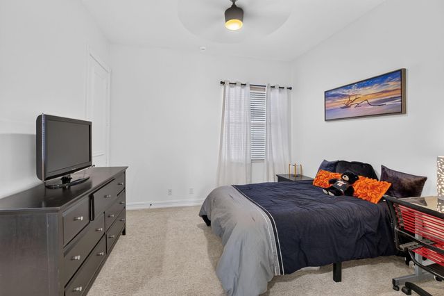 17936 Villa Club Way, Boca Raton, FL 33496