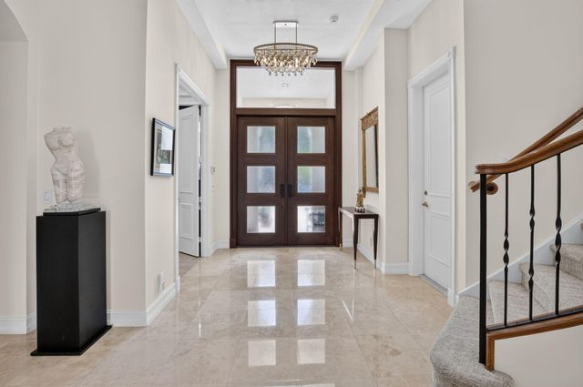 17936 Villa Club Way, Boca Raton, FL 33496