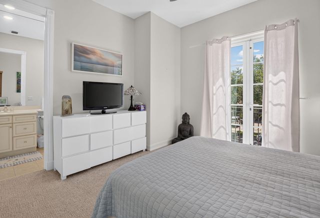 17936 Villa Club Way, Boca Raton, FL 33496
