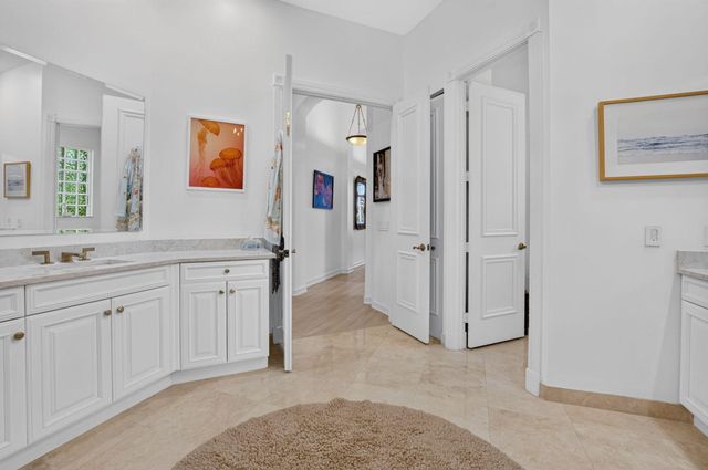 17936 Villa Club Way, Boca Raton, FL 33496