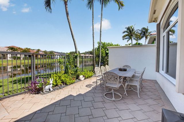 17936 Villa Club Way, Boca Raton, FL 33496