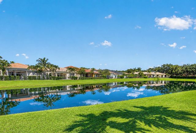 17936 Villa Club Way, Boca Raton, FL 33496