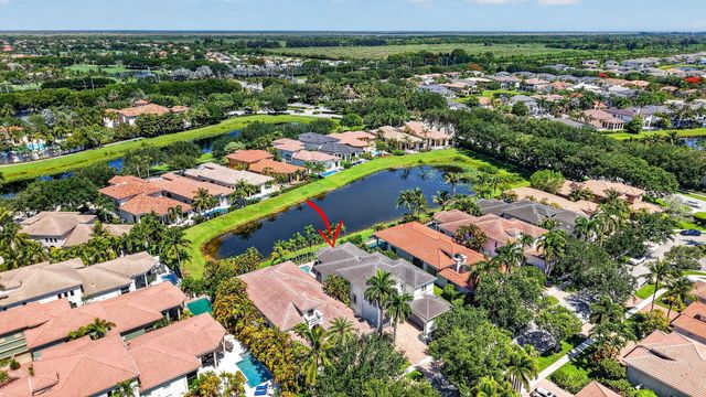 17936 Villa Club Way, Boca Raton, FL 33496