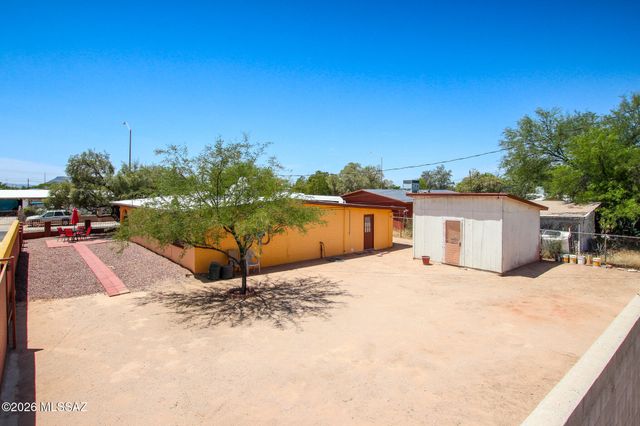 6927 S Lundy Drive, Tucson, AZ 85756