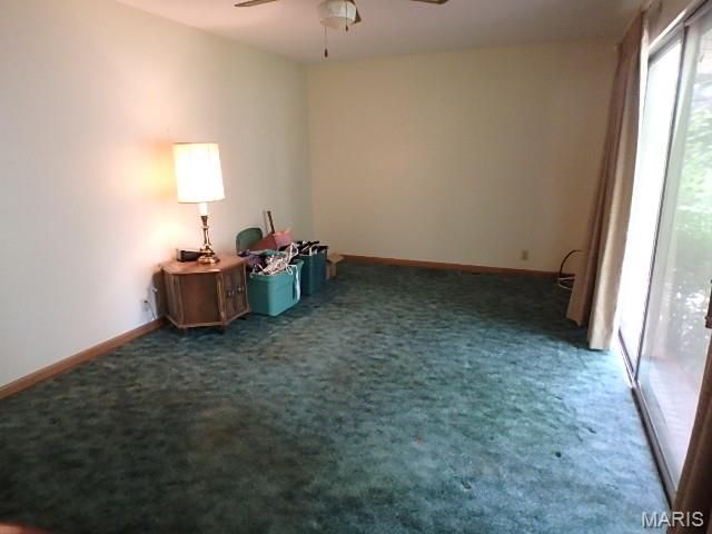 990 Saddle Drive, Florissant, MO 63033