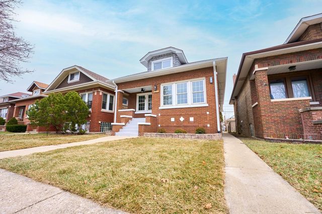 1445 East Avenue, Berwyn, IL 60402
