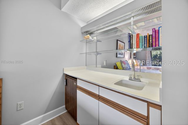 3 Wimbledon Ct Apt 204, Hilton Head Island, SC 29928