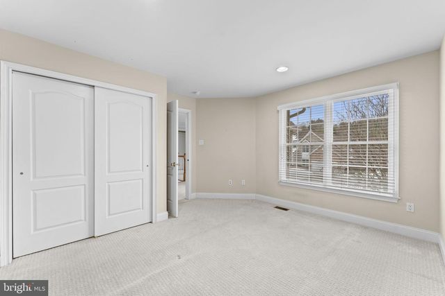 14 SLOAN RD, West Chester, PA 19382