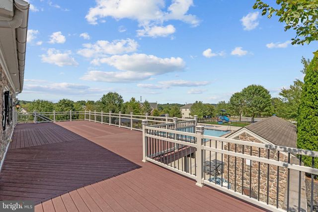 14 SLOAN RD, West Chester, PA 19382