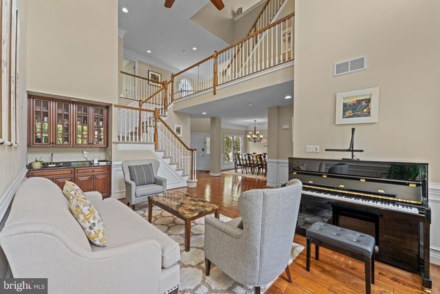 14 SLOAN RD, West Chester, PA 19382