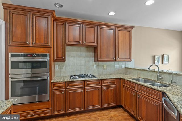 14 SLOAN RD, West Chester, PA 19382