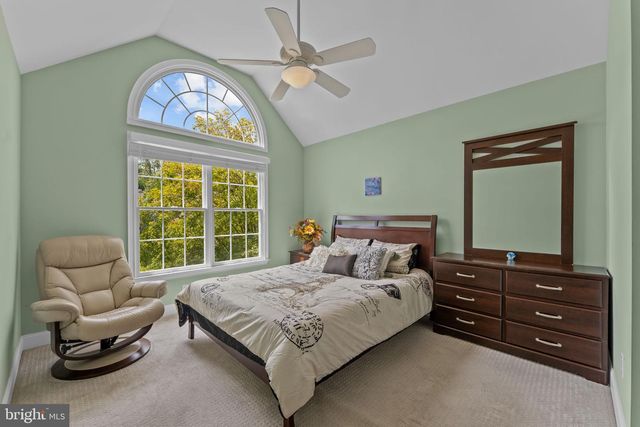 14 SLOAN RD, West Chester, PA 19382