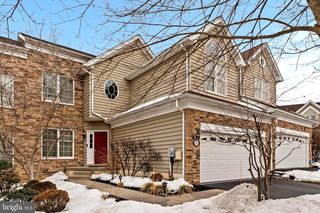 14 SLOAN RD, West Chester, PA 19382