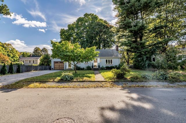 53 Westminster Ave, Haverhill, MA 01830