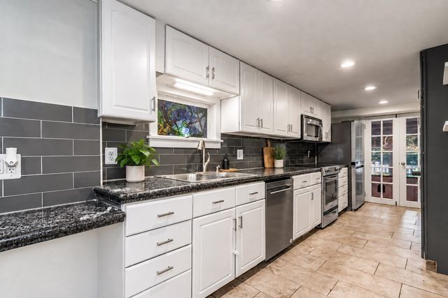 53 Westminster Ave, Haverhill, MA 01830