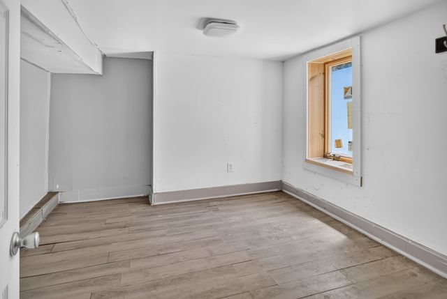 7931 S Muskegon Avenue, Chicago, IL 60617