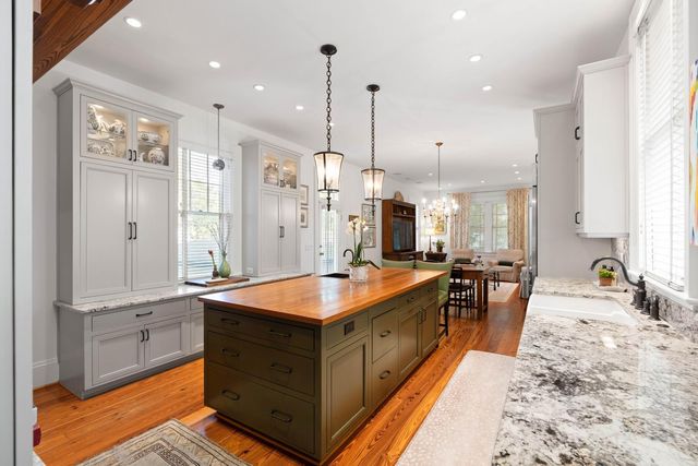 106 S Battery Street, Charleston, SC 29401