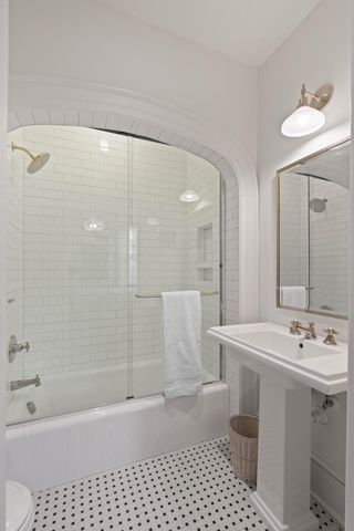 106 S Battery Street, Charleston, SC 29401