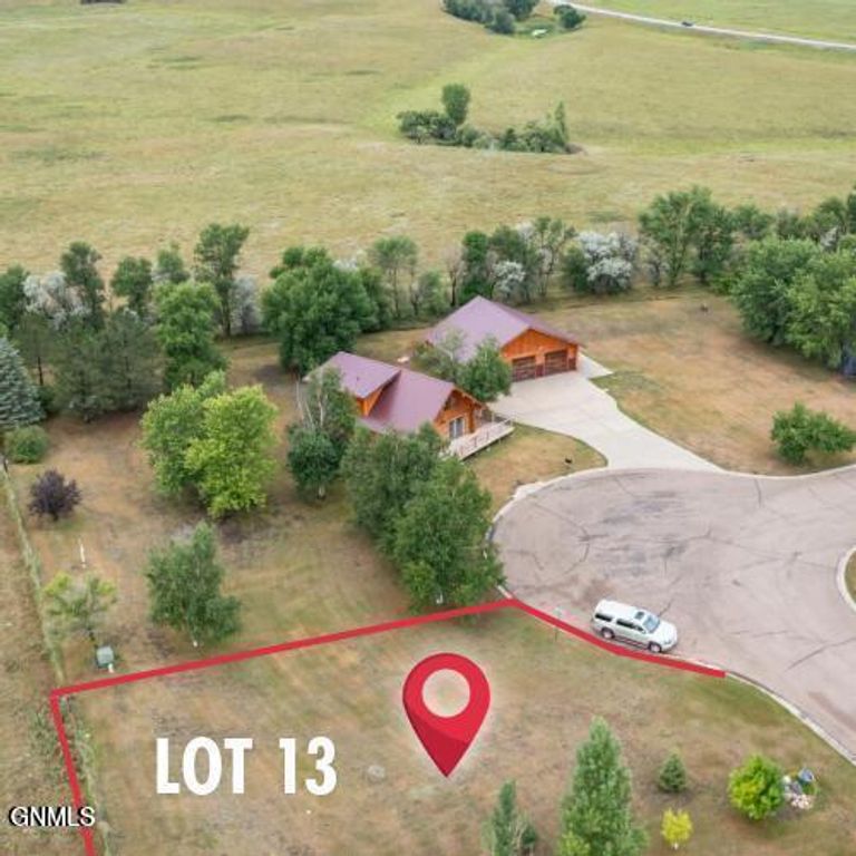 209 13th Avenue SW, Hazen, ND 58545 photo 2