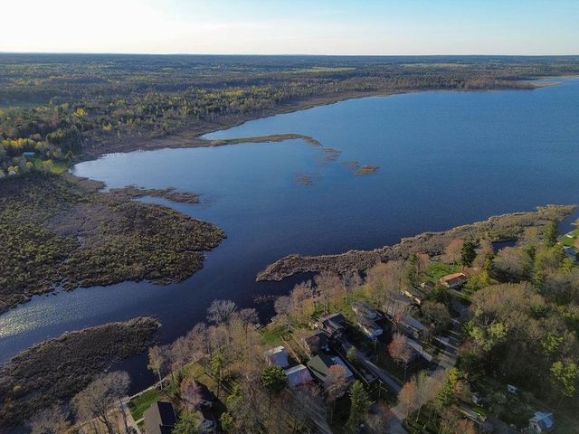 575 Rainbow Drive, East Tawas, MI 48730