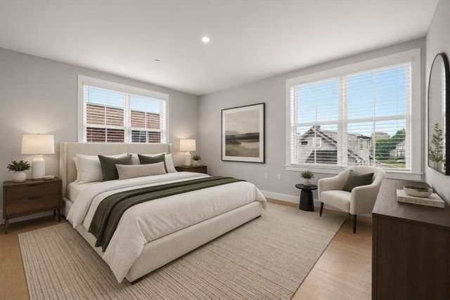 11 Oak Grove Terrace 303, Quincy, MA 02169