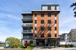 11 Oak Grove Terrace 303, Quincy, MA 02169