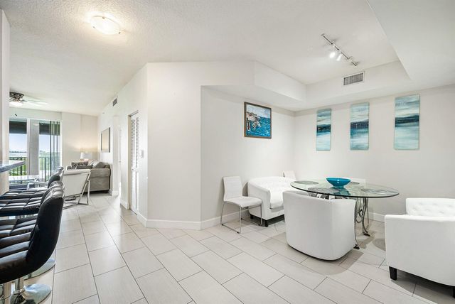 255 NE 3rd Avenue 2503, Delray Beach, FL 33444