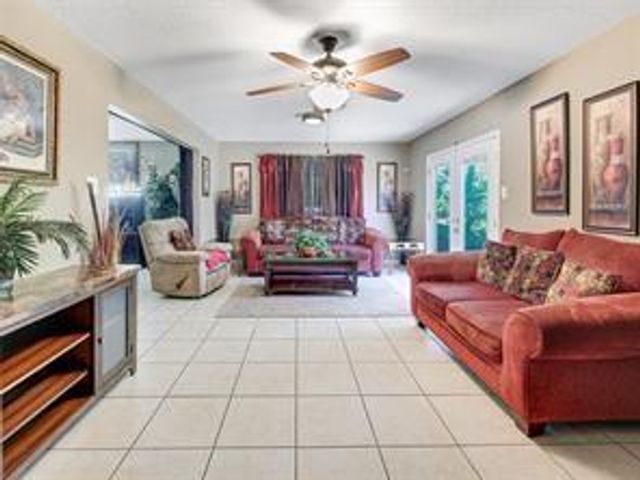 1755 W 10th Street, Freeport, TX 77541