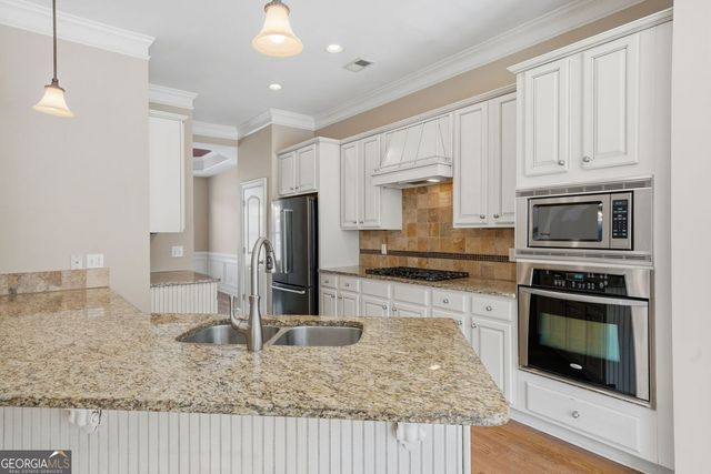 913 Telfair Close, Sandy Springs, GA 30350